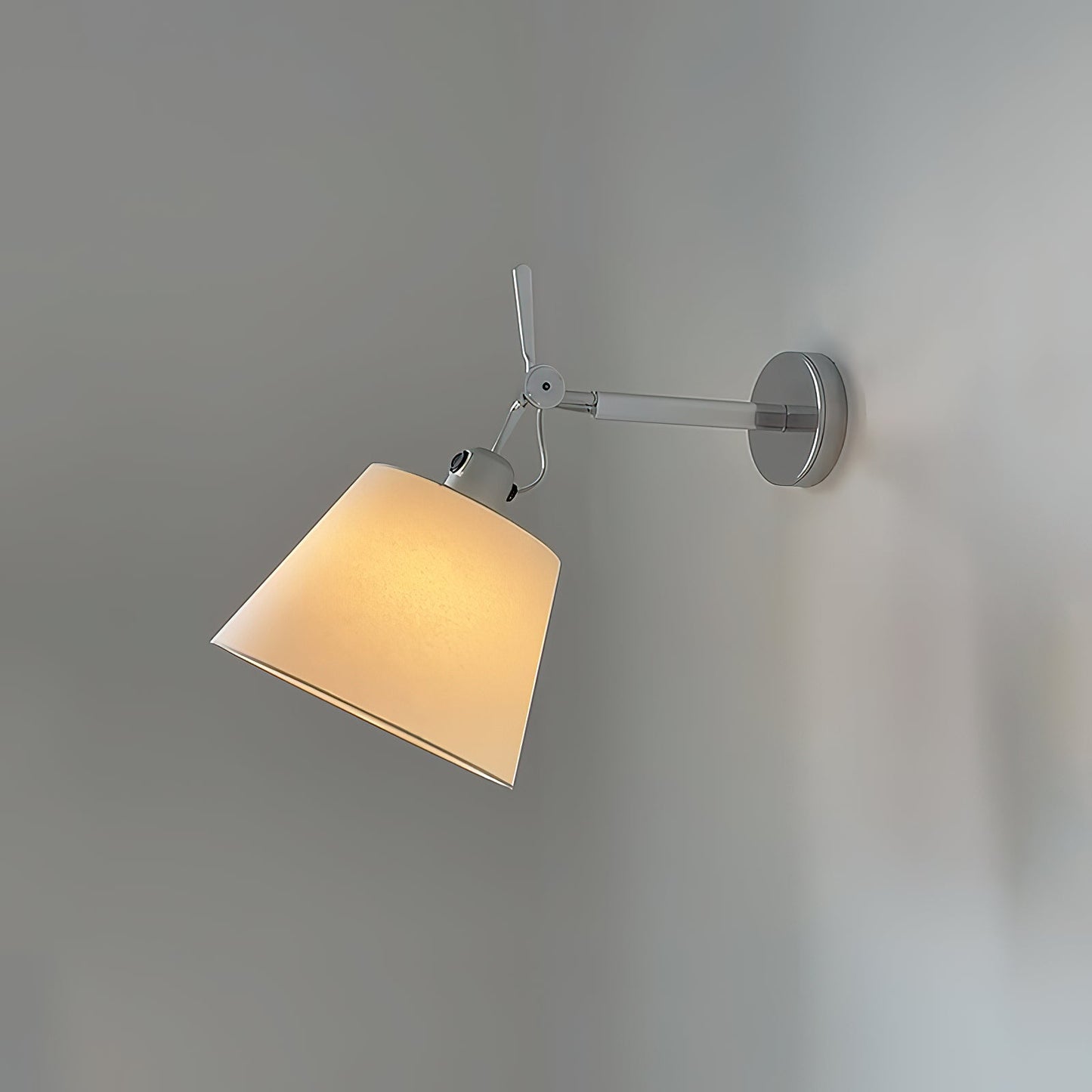 Kira Arm Wall Lamp