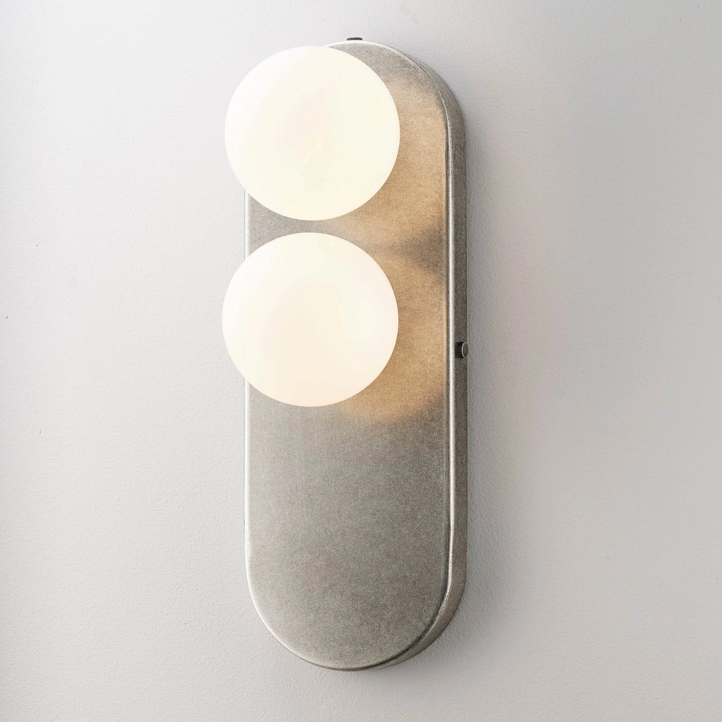 Newbury Wall Lamp