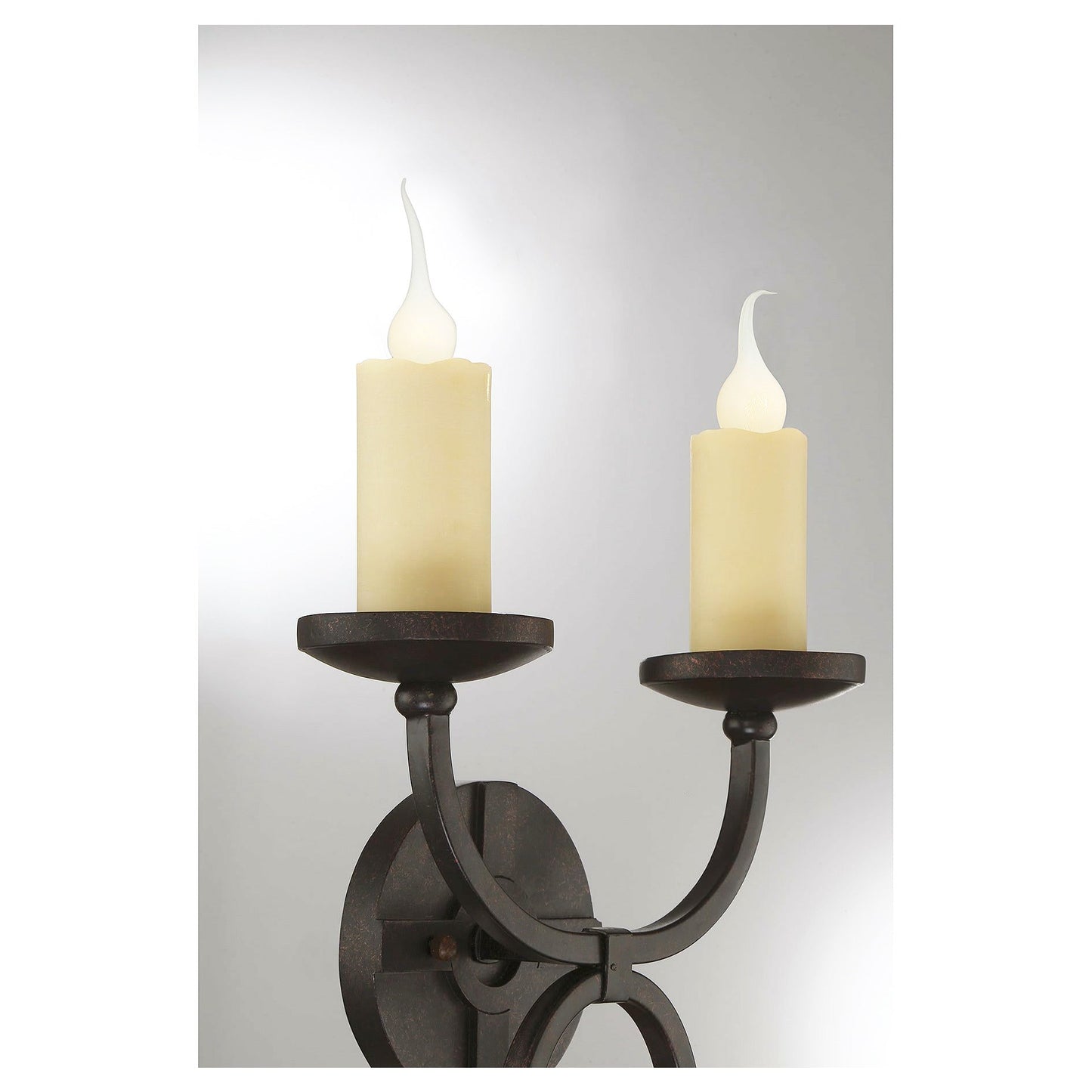 Galyn Wall Lamp