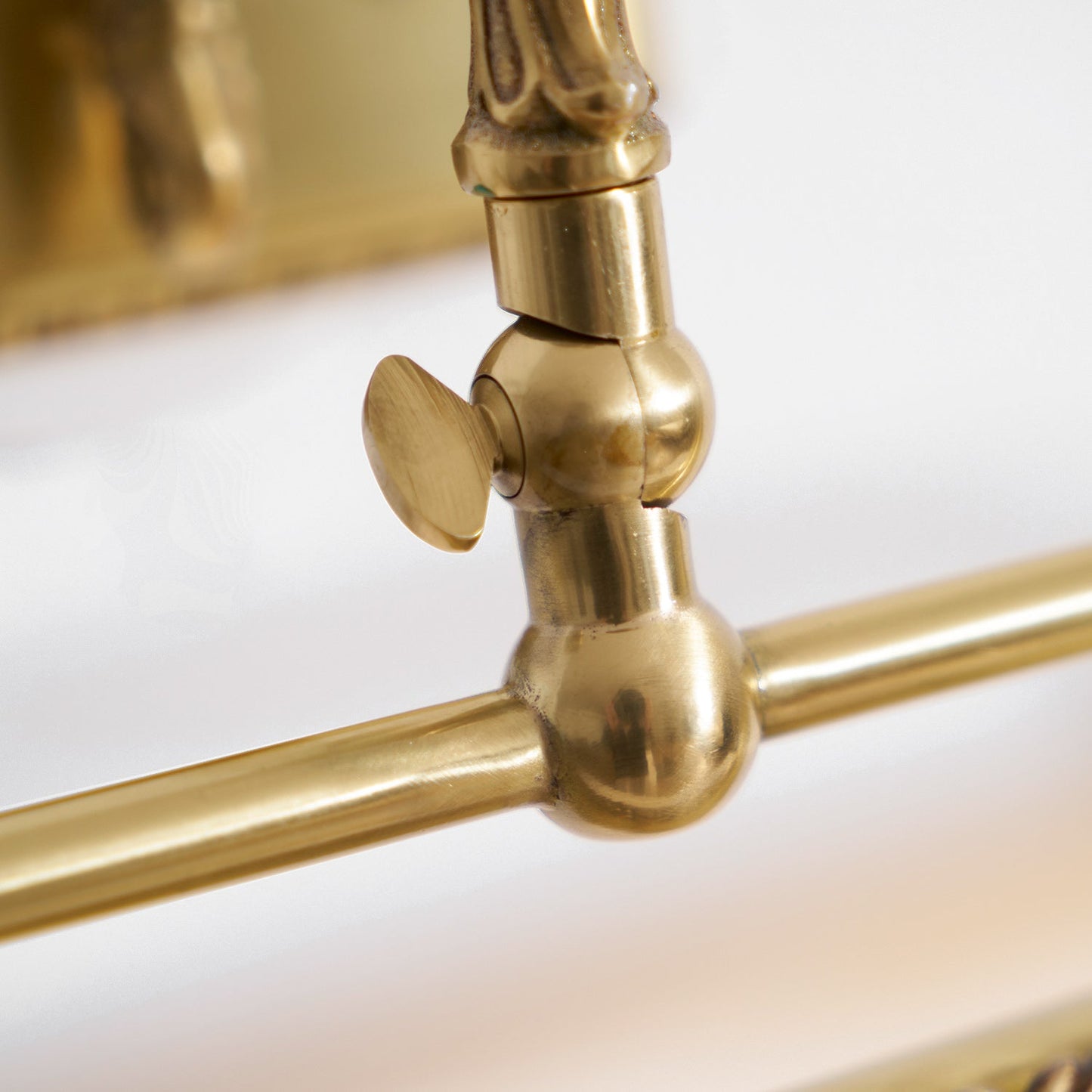 Lirex Brass Wall Lamp