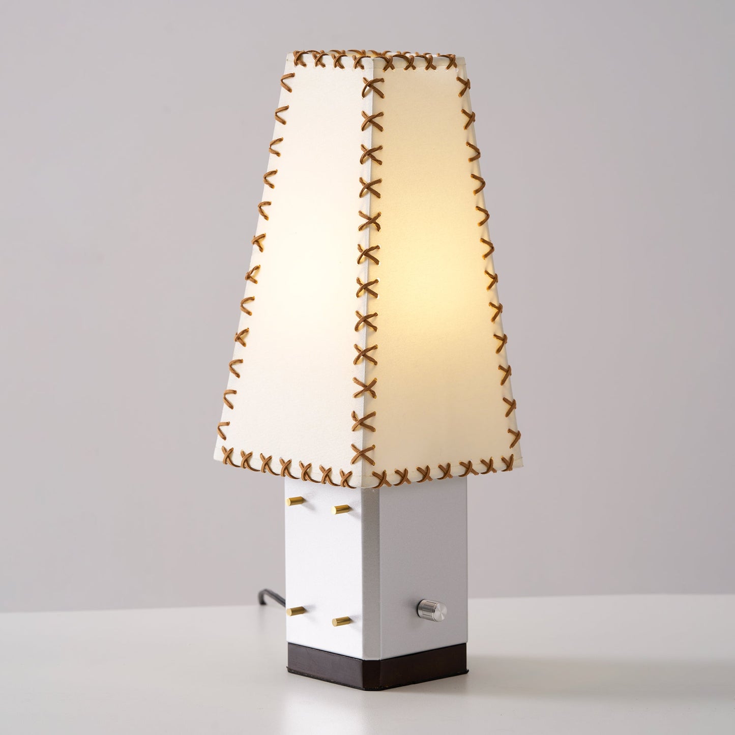 Falai Table Lamp