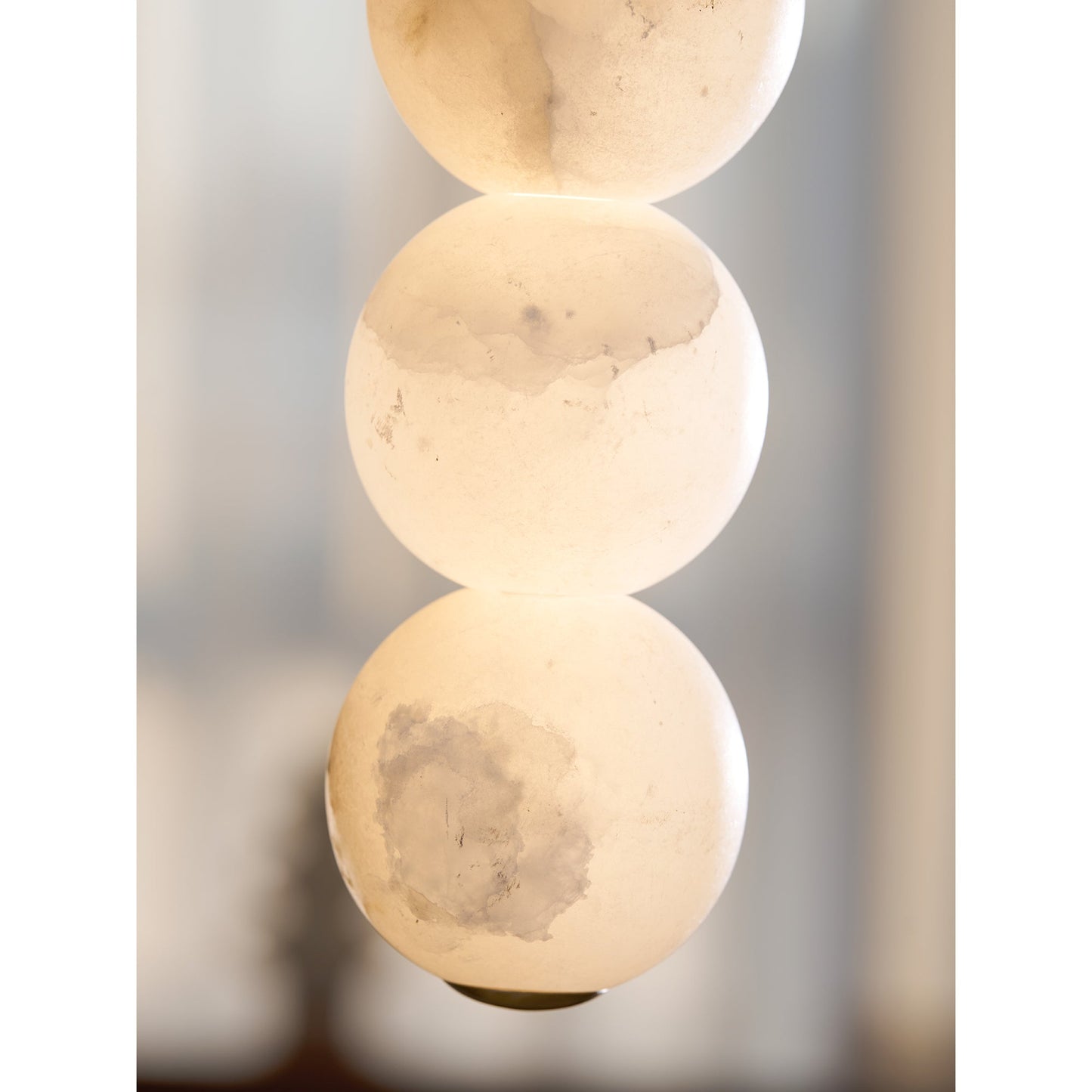 Mirora Alabaster Pendant Light