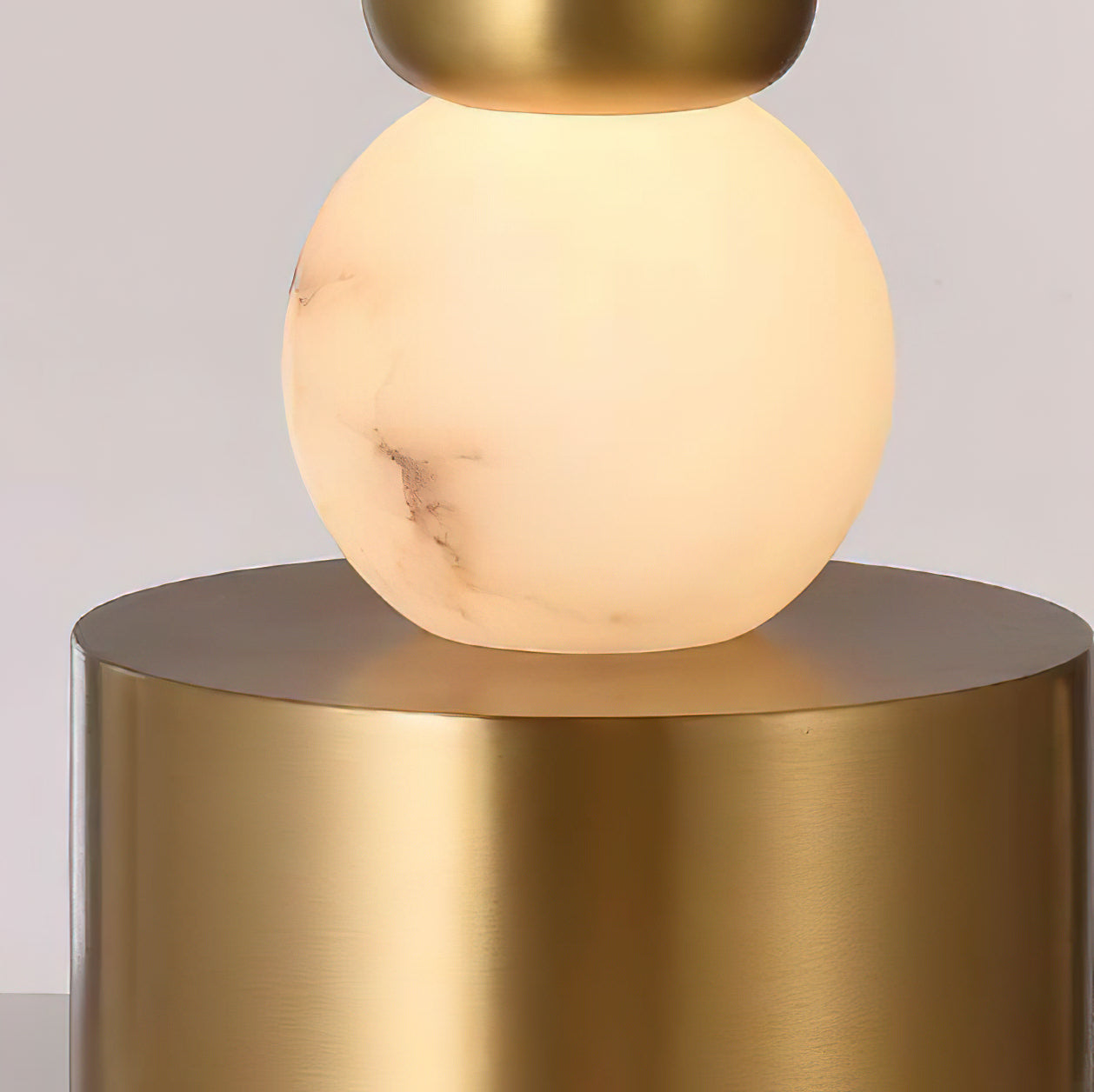 Mirora Xyx Alabaster Table Lamp