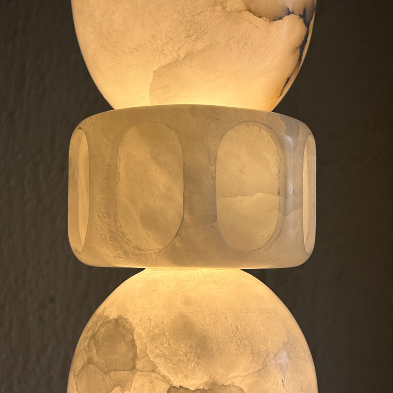 Quinan Alabaster Pendant Lamp