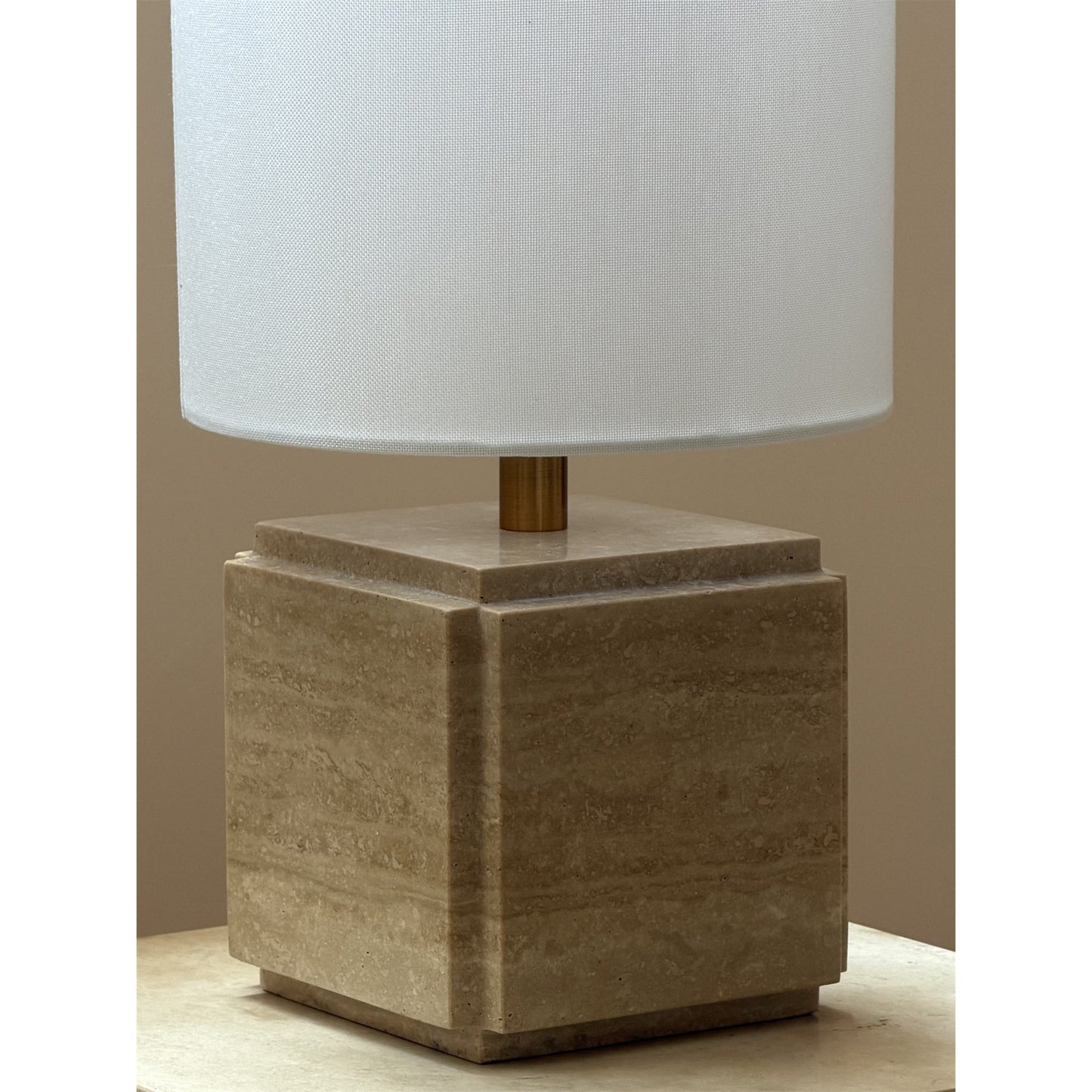 Lumo Table Lamp