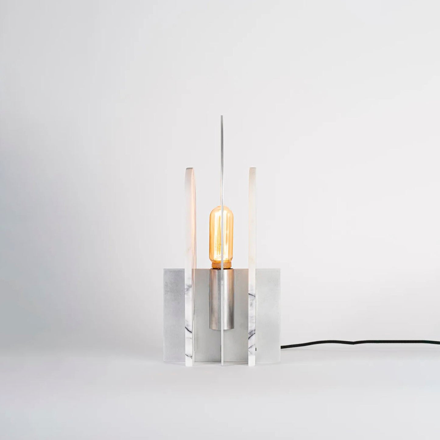 Liro Table Lamp