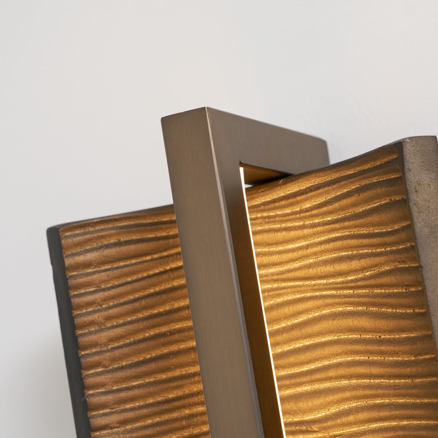 Yarune Wall Lamp
