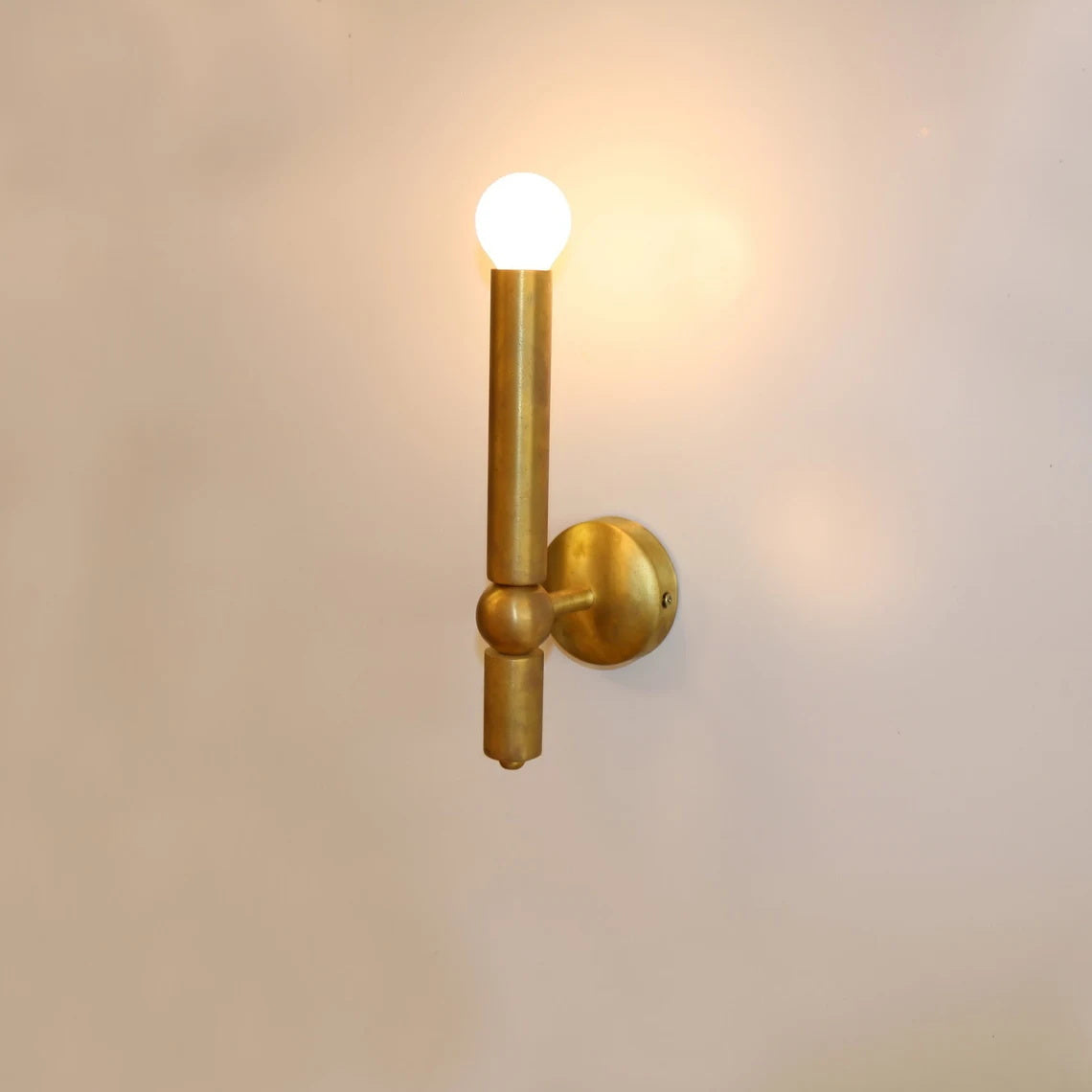 Quartzite Brass Wall Lamp