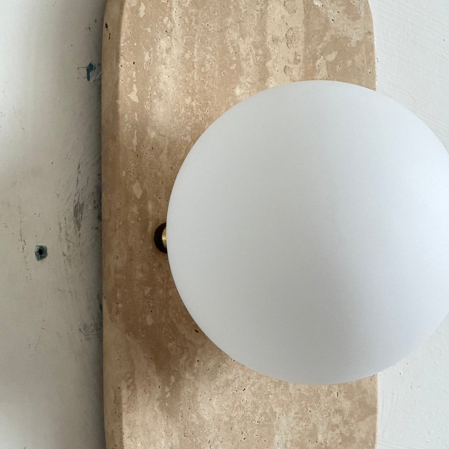 Solara Oval Wall Lamp