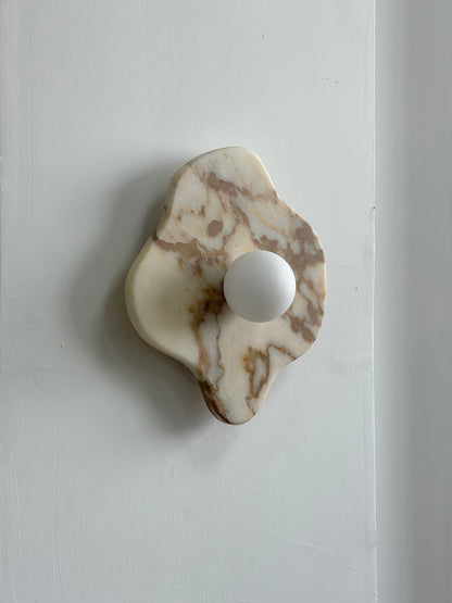 Solo Marble Wall Lamp