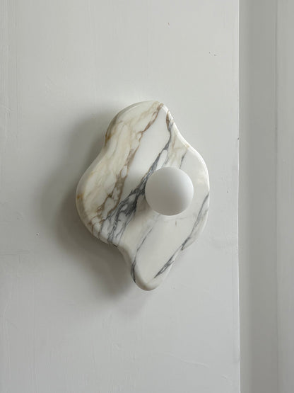 Solo Marble Wall Lamp