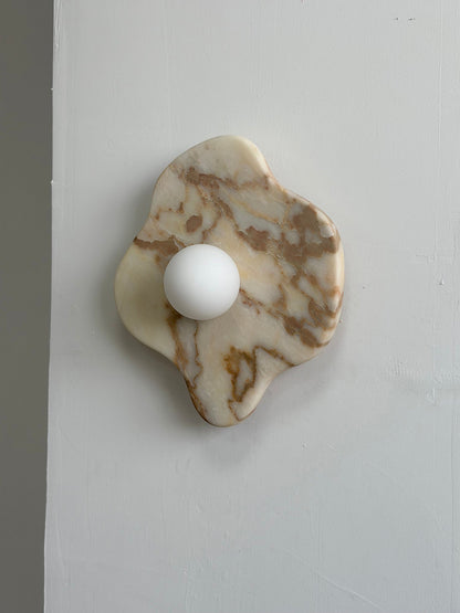 Solo Marble Wall Lamp