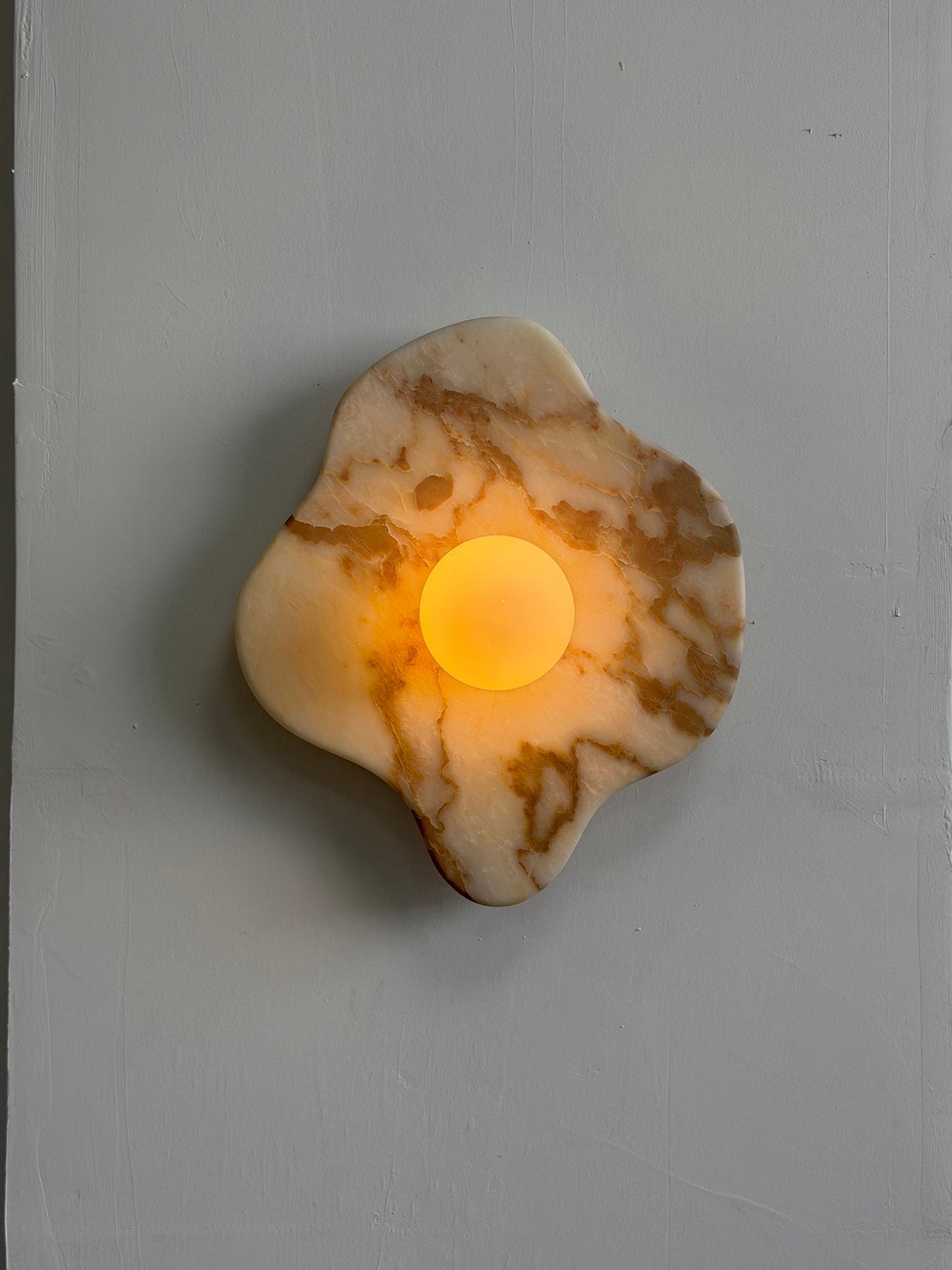 Solo Marble Wall Lamp