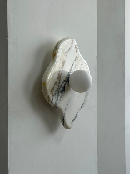 Solo Marble Wall Lamp