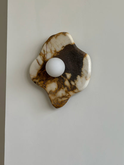 Solo Marble Wall Lamp
