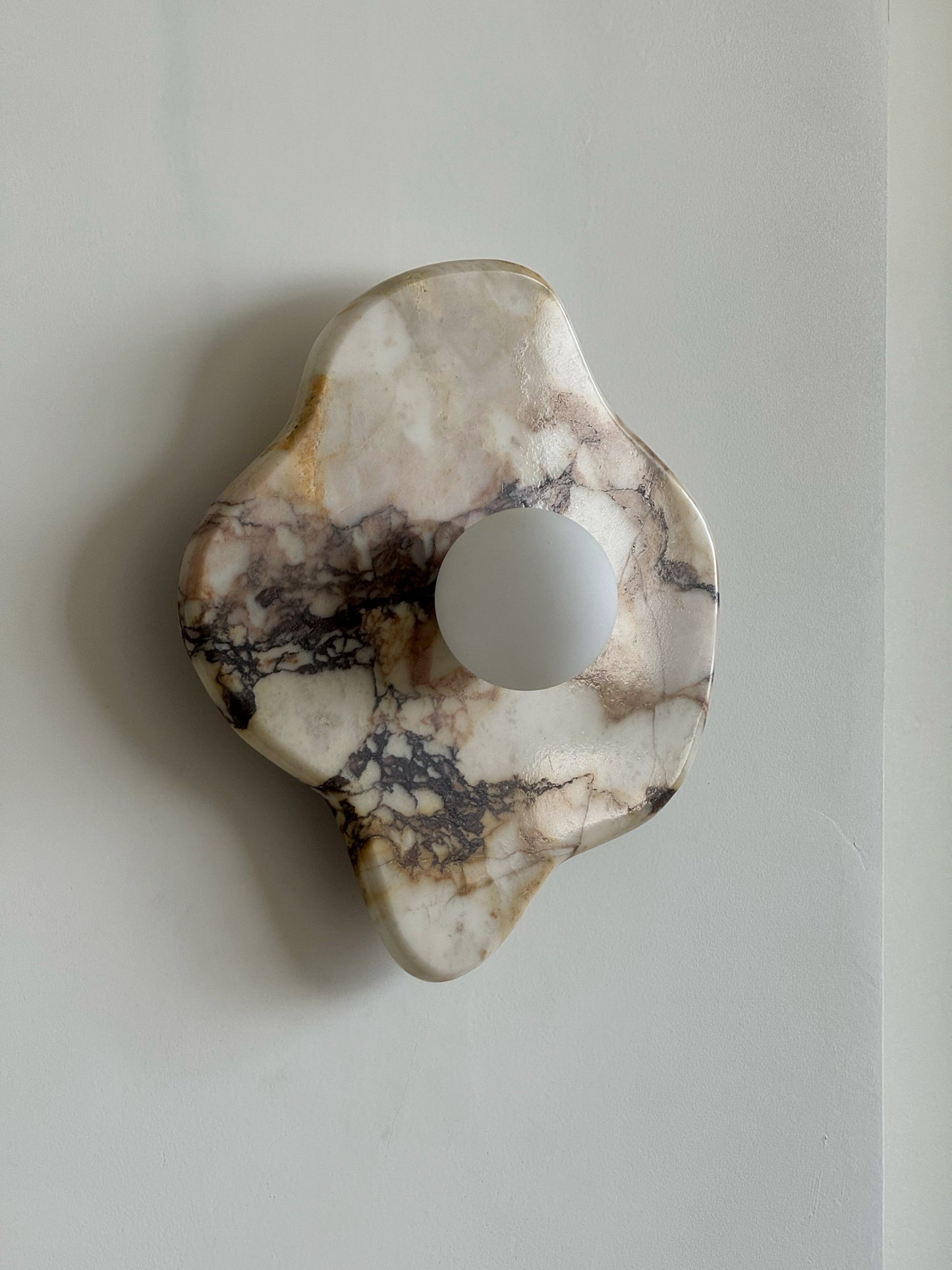 Solo Marble Wall Lamp