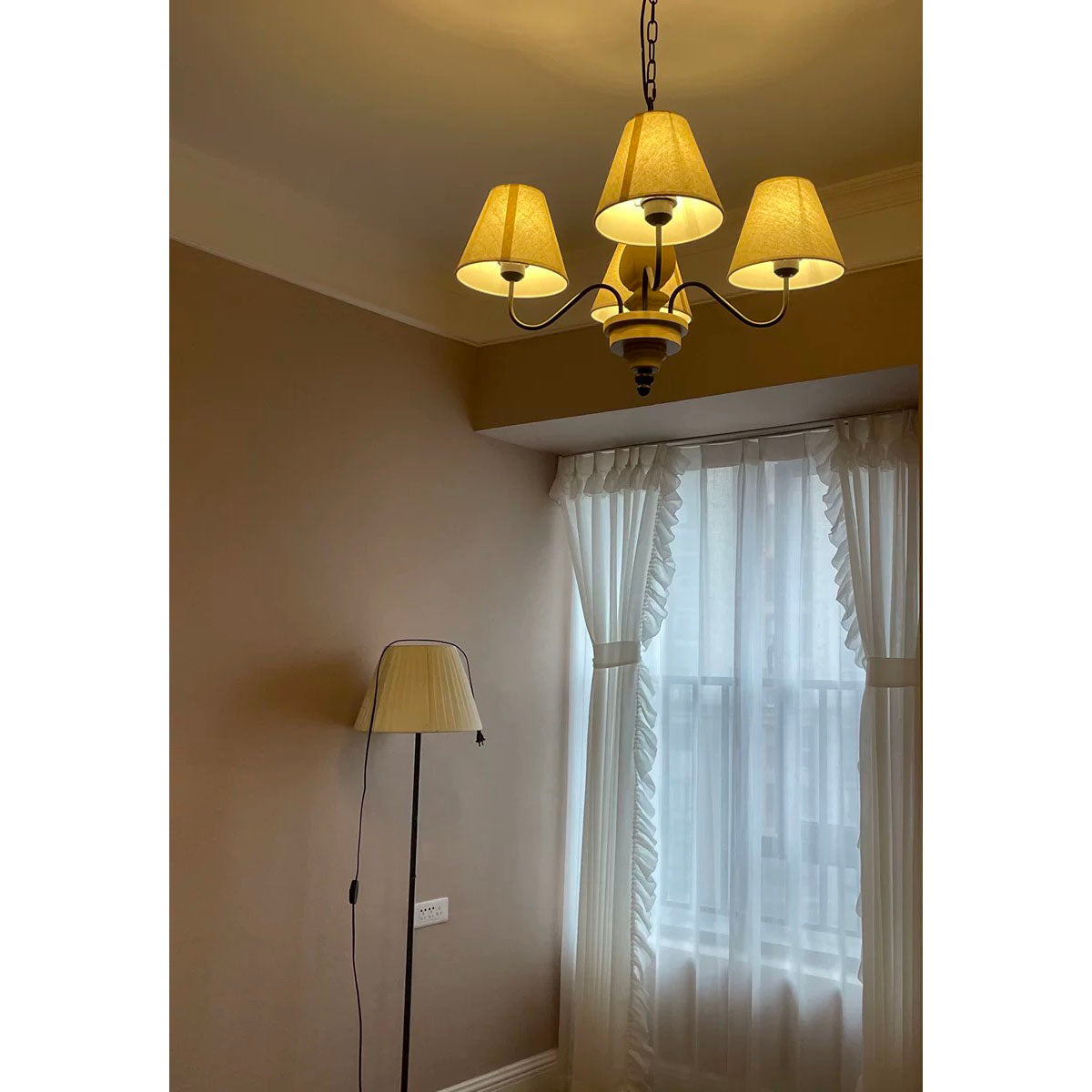 Yaro Wood Chandelier