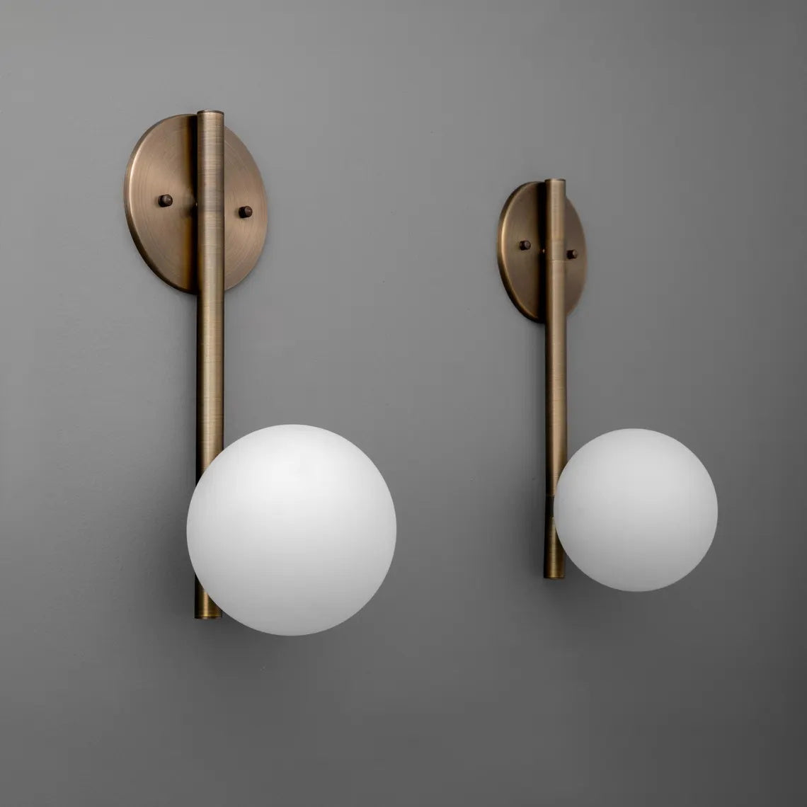 Upton Wall Lamp