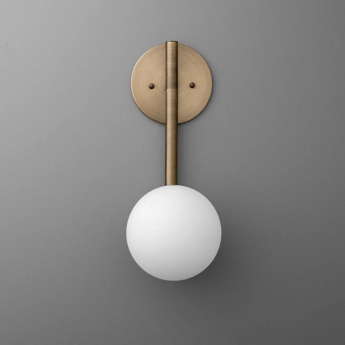 Upton Wall Lamp
