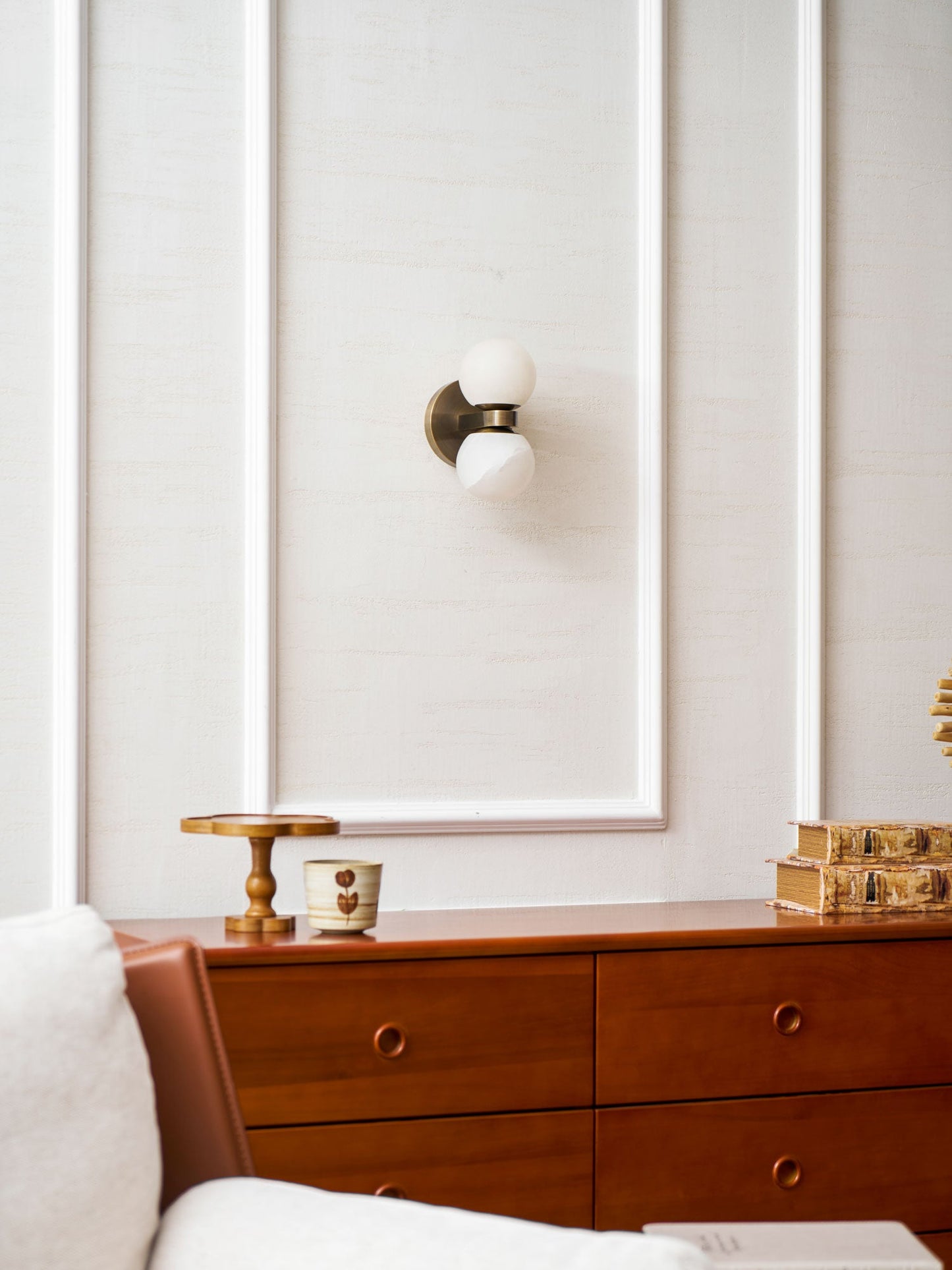 Zela Globe Alabaster Wall Lamp