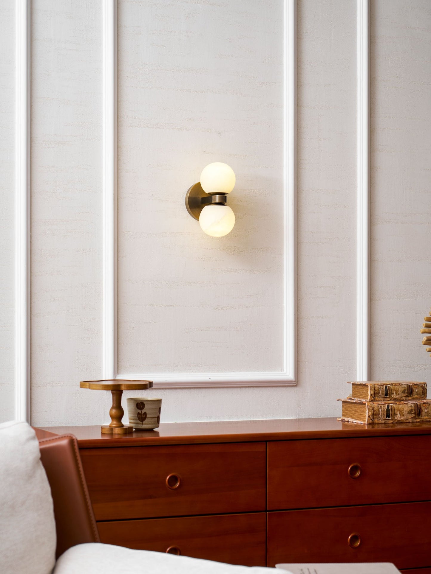 Zela Globe Alabaster Wall Lamp