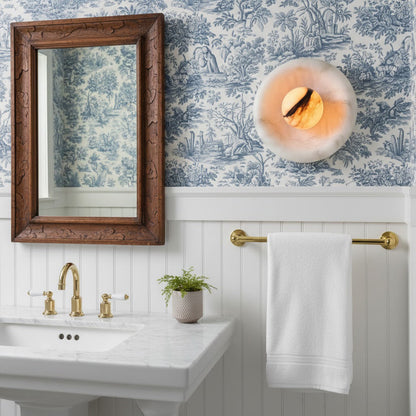 Solene Alabaster Wall Lamp