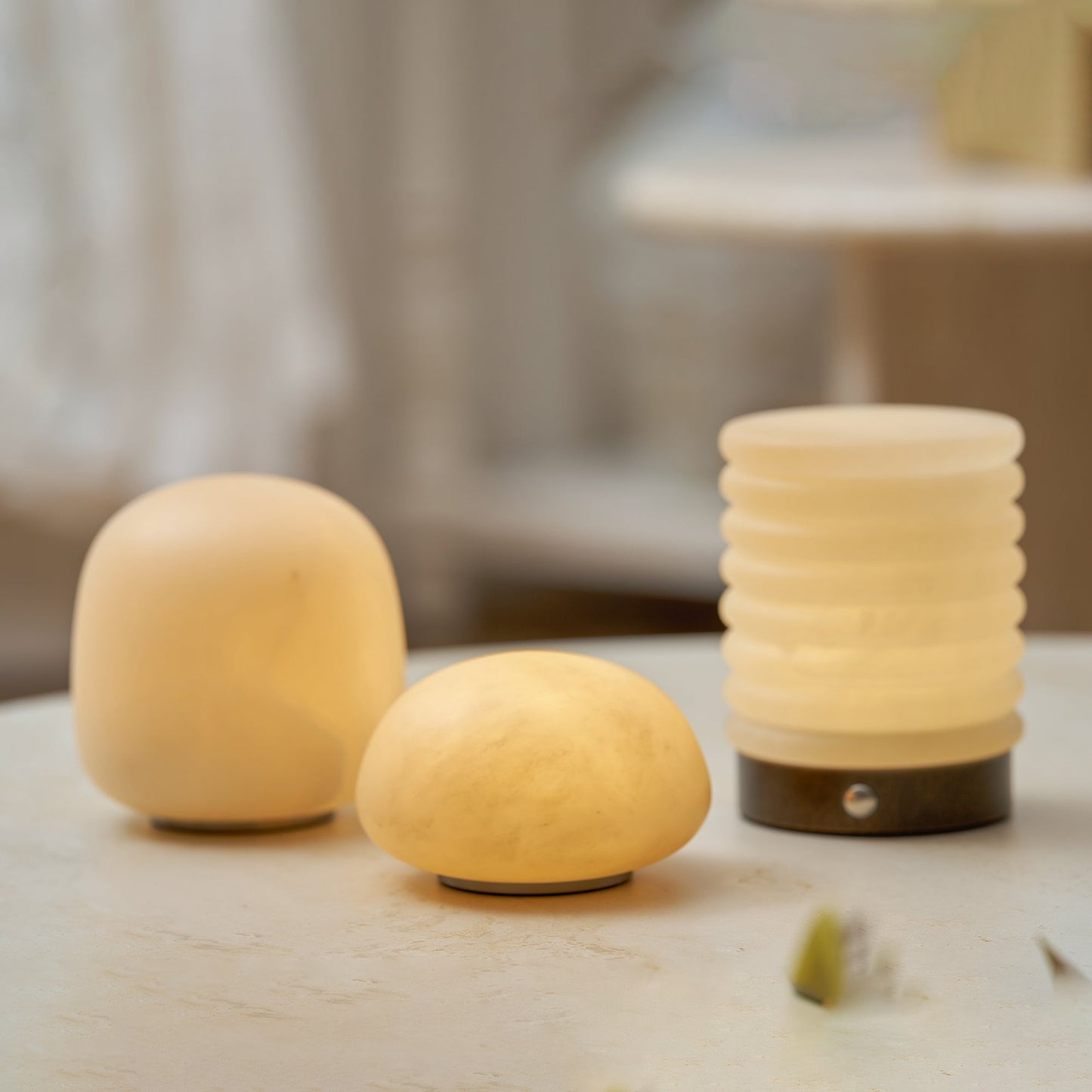 Alabaster Petite Portable Lamp (Built-in Battery)