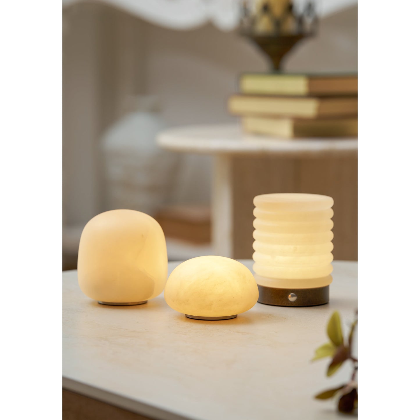 Alabaster Striped Table Lamp (Built-in Battery)