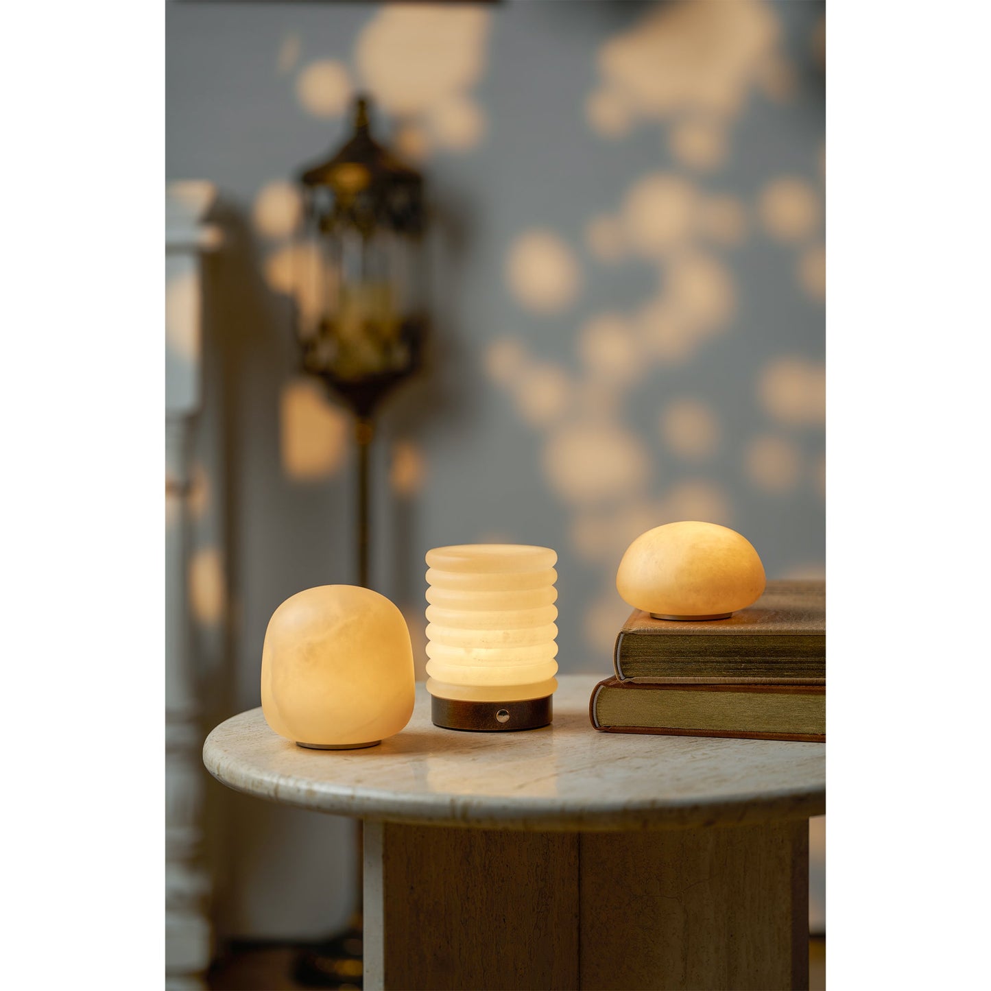 Alabaster Striped Table Lamp (Built-in Battery)