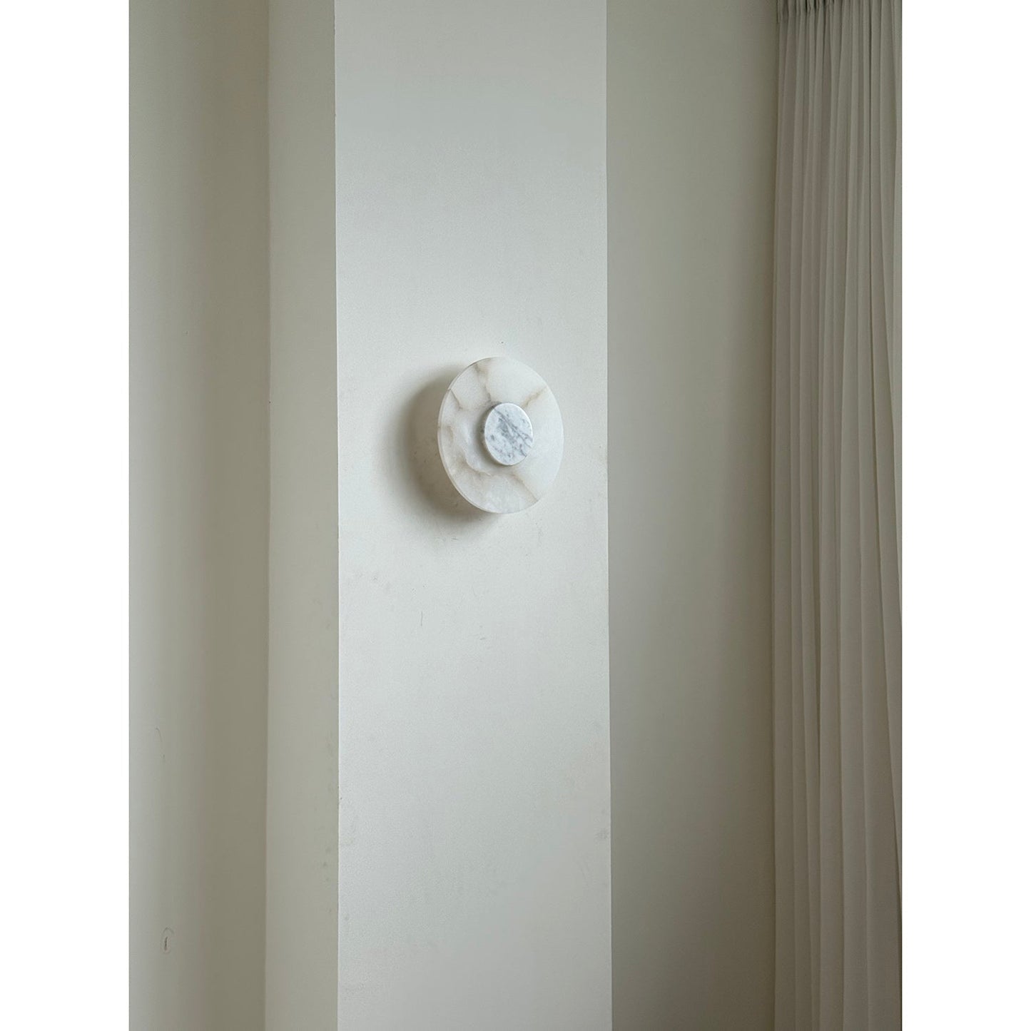 Alba Alabaster Wall Lamp