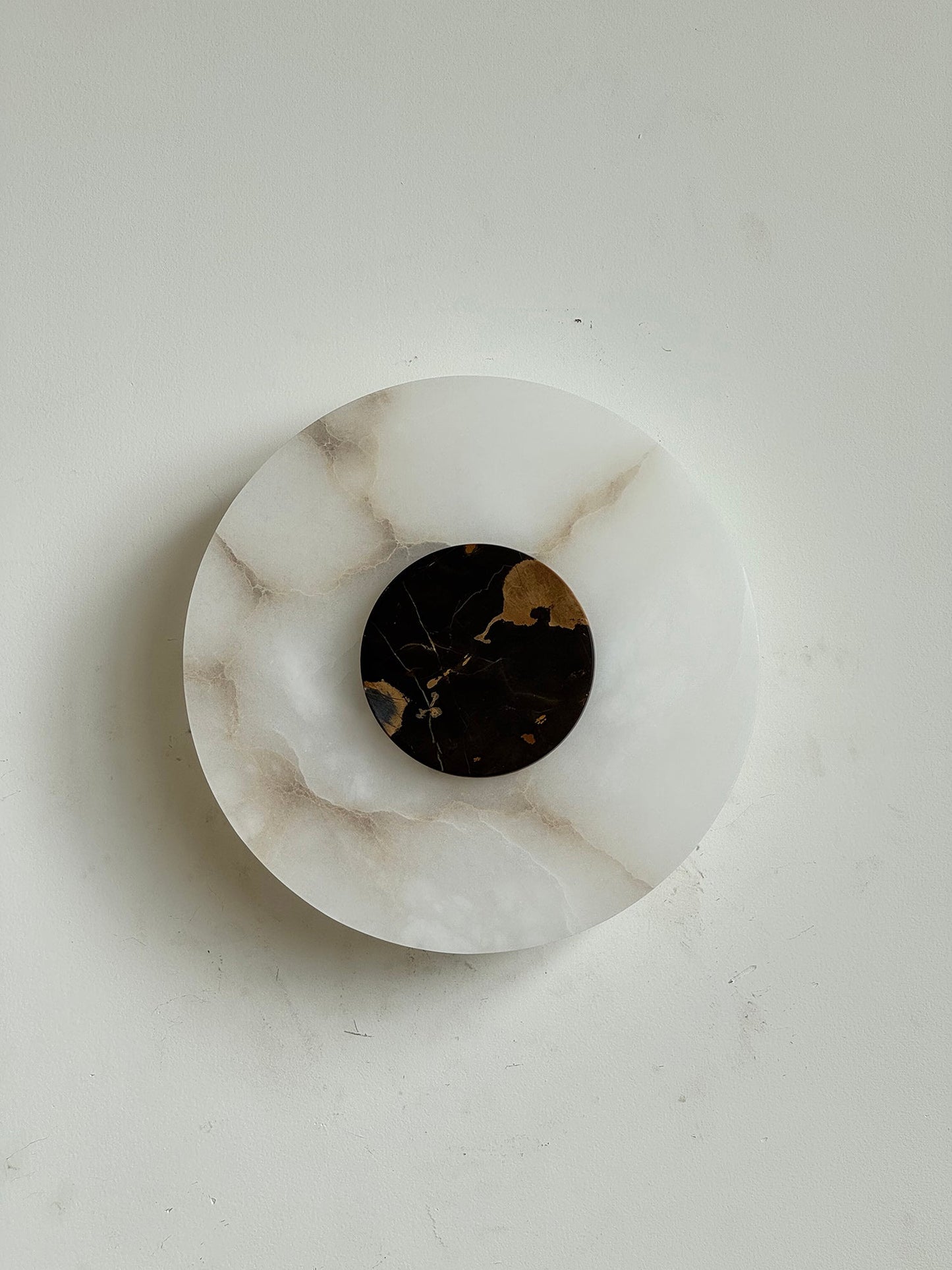 Alba Alabaster Wall Lamp