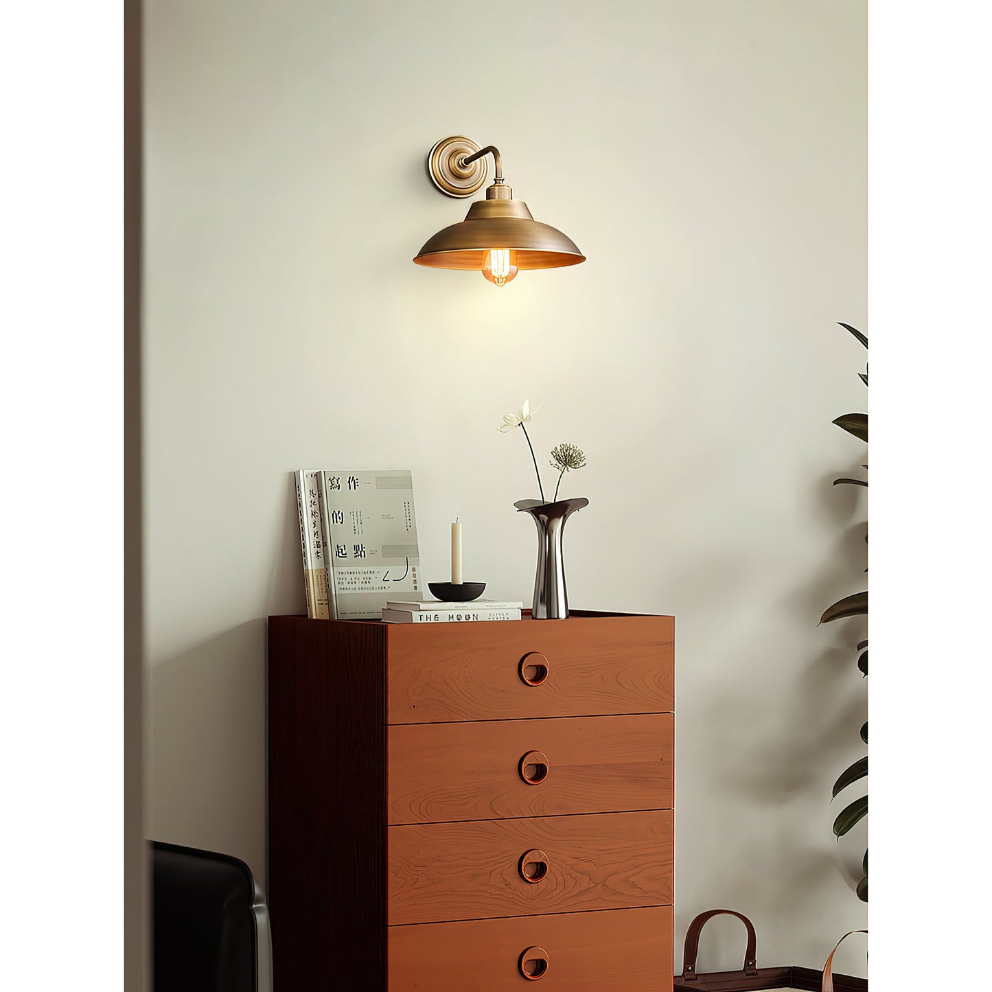 Dagmar Wall Lamp