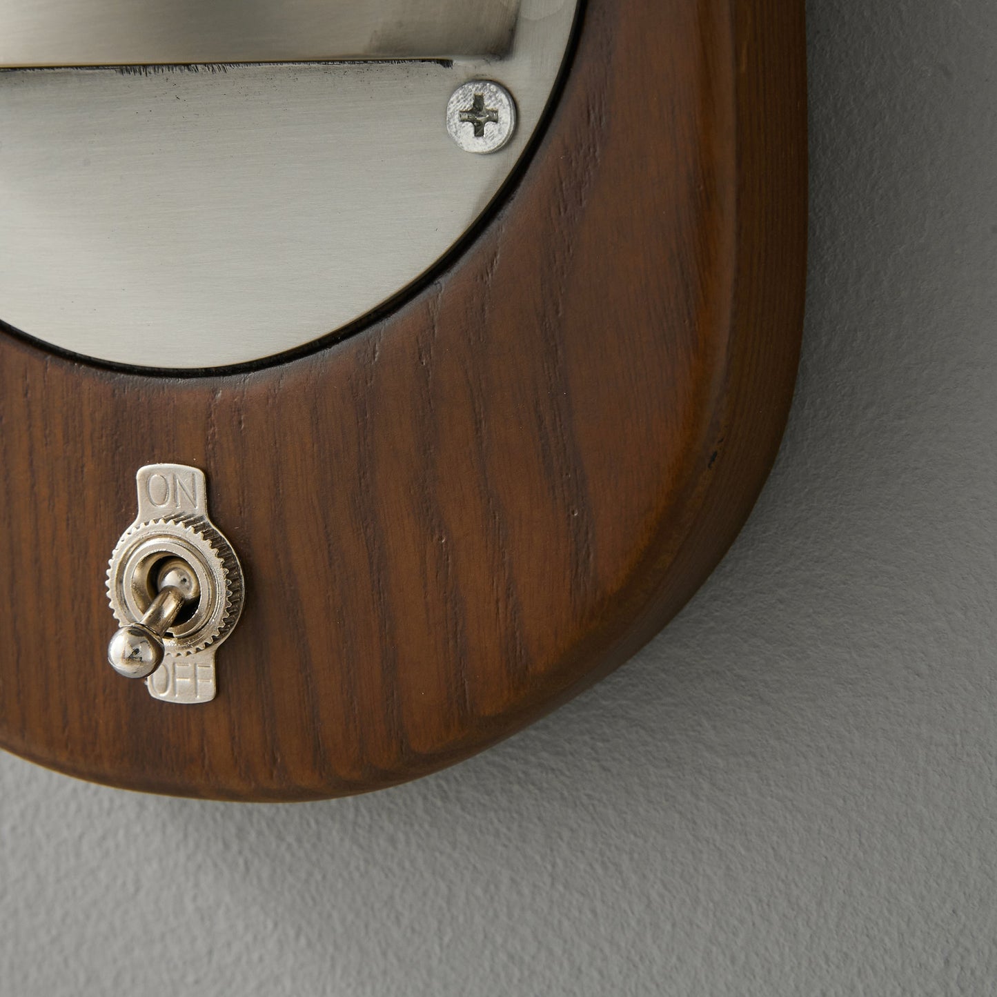 Velora Wall Lamp