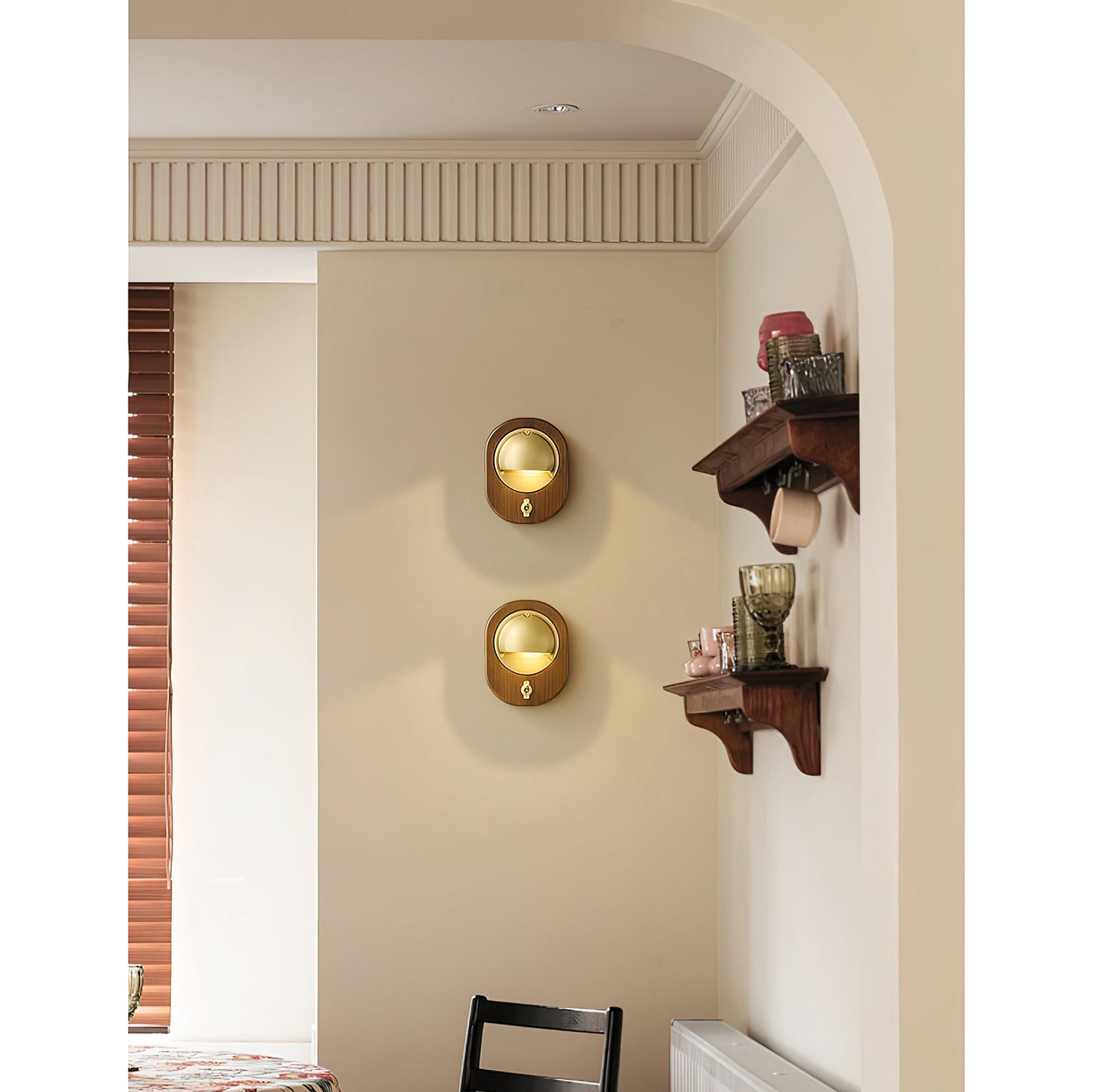 Velora Wall Lamp