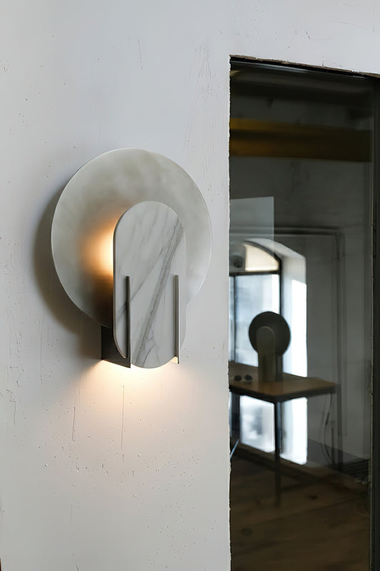 Liro Wall Lamp