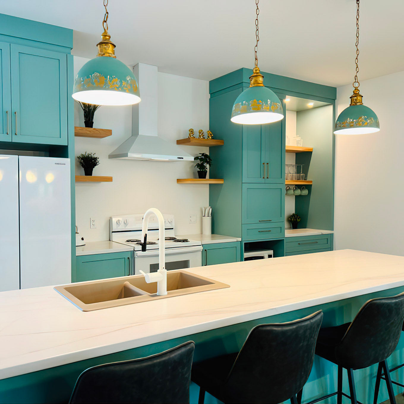 Miron Pendant Light