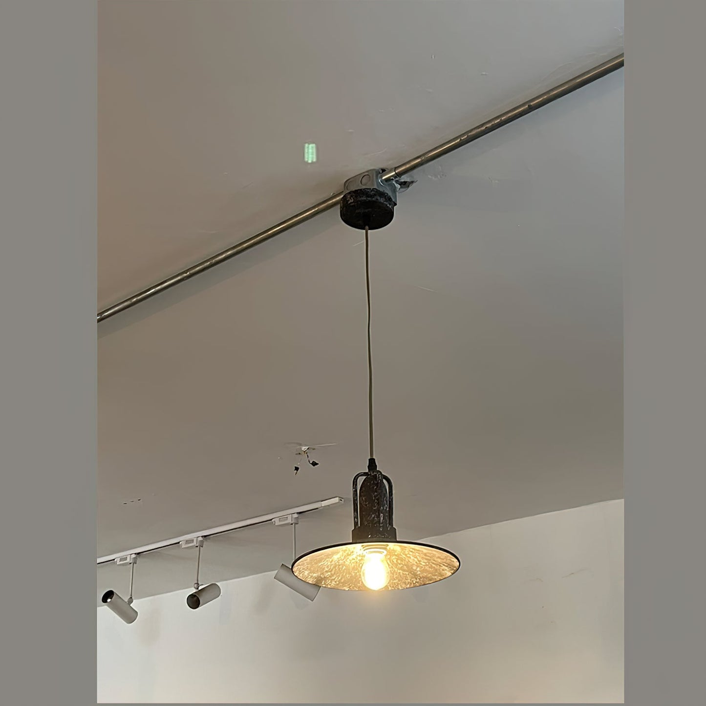 Magnus Pendant Light
