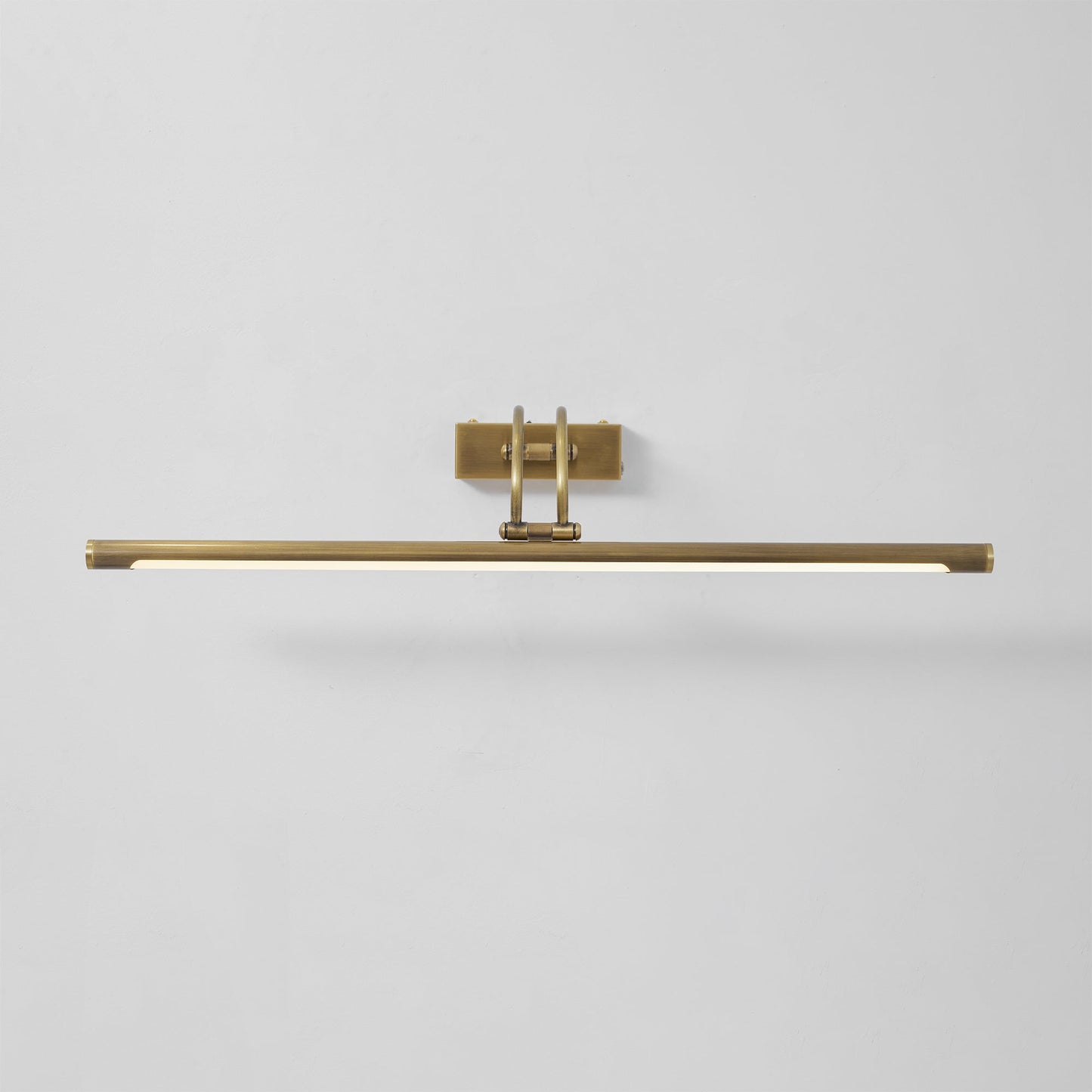 Regulus Brass Rechargeable Wall Lamp