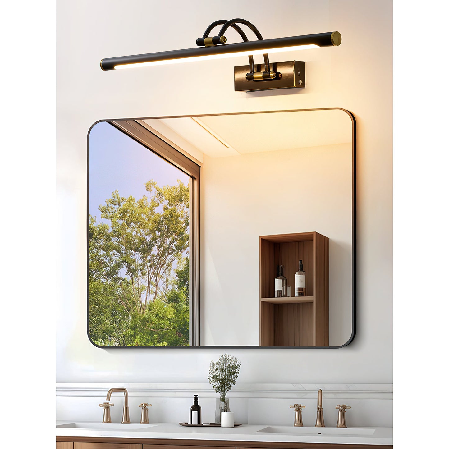 Regulus Brass Rechargeable Wall Lamp
