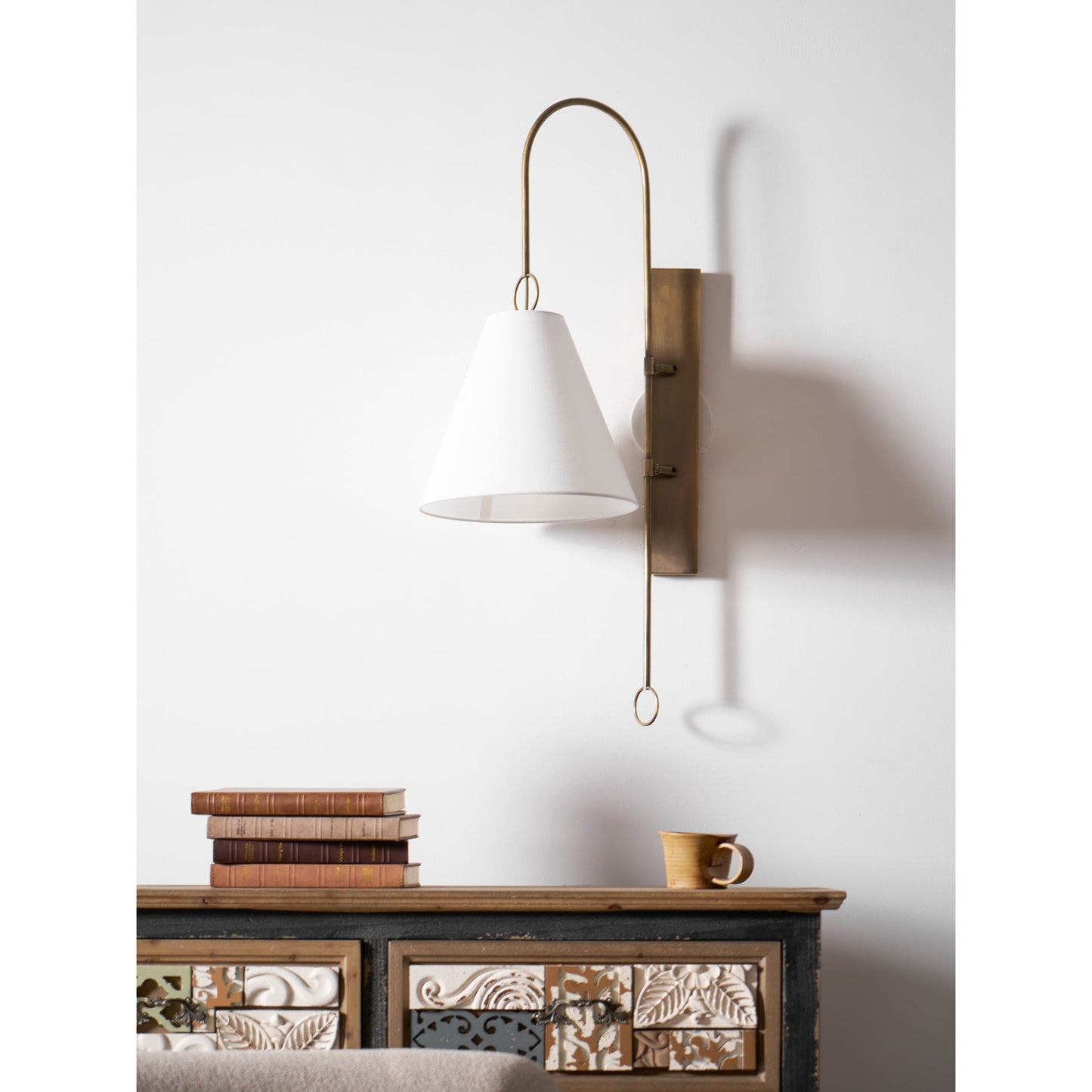 Yara Wall Lamp