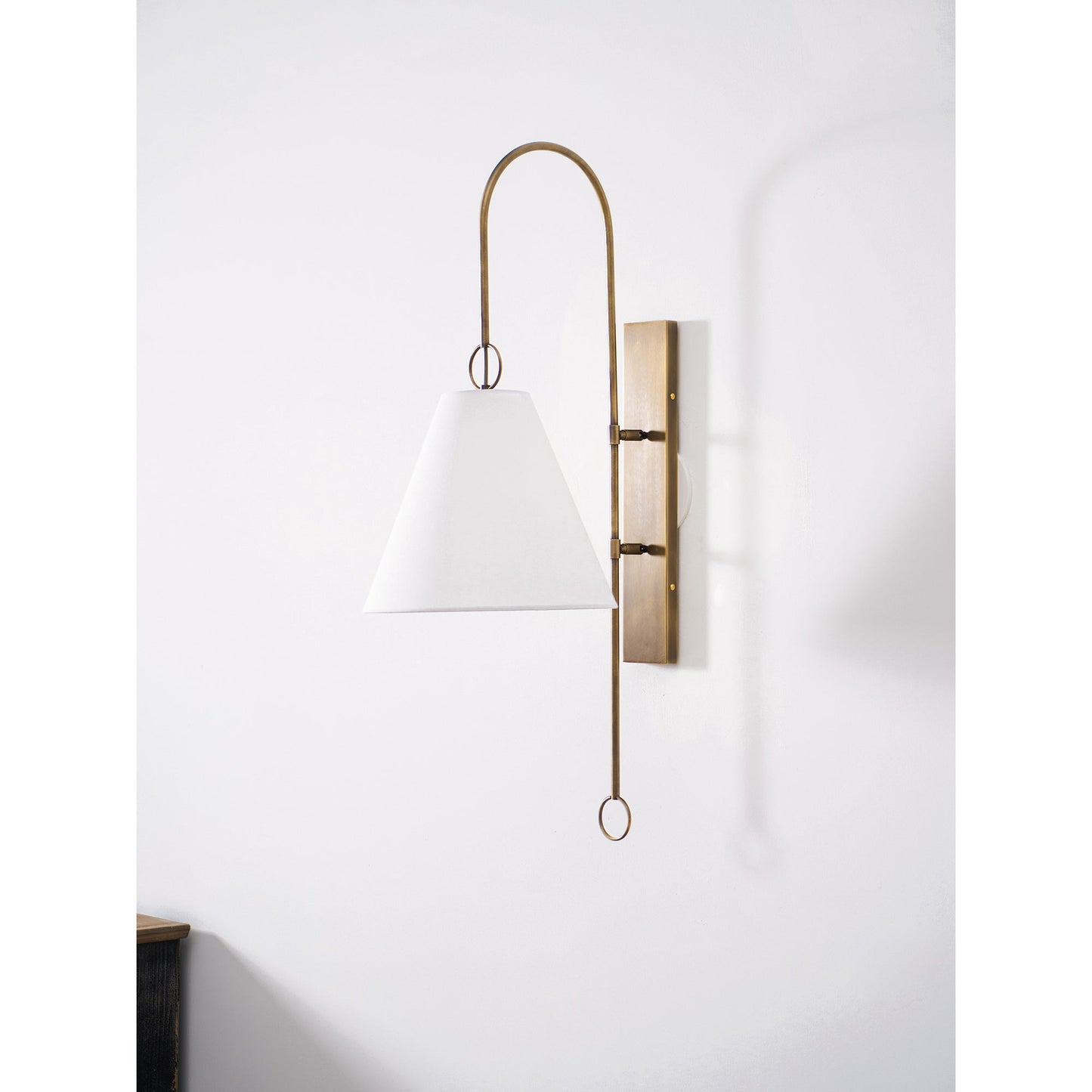 Yara Wall Lamp