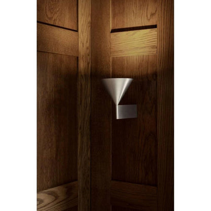 Caris Aluminum Wall Lamp