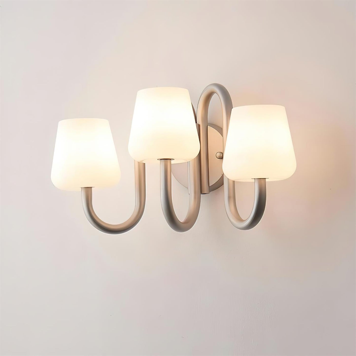 Caris Wall Lamp