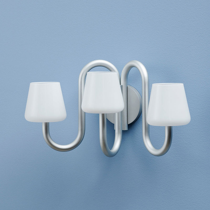 Caris Wall Lamp