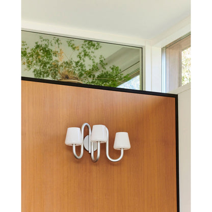 Caris Wall Lamp