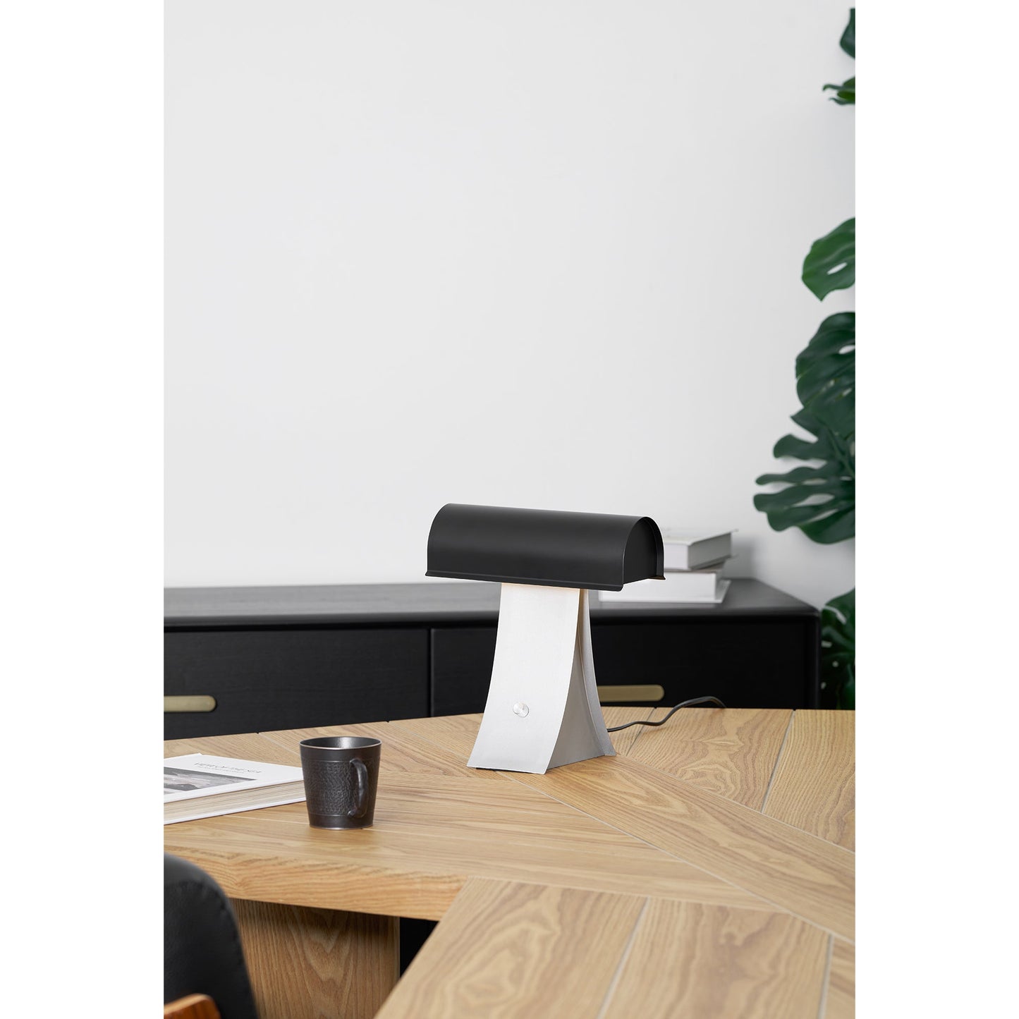 Kesora Table Lamp
