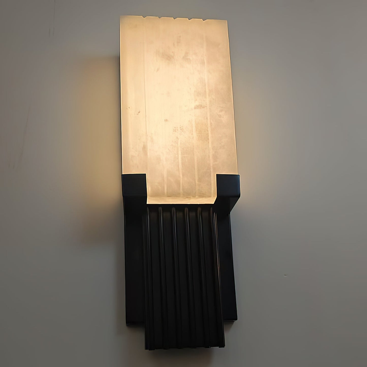 Yaris Alabaster Wall Lamp