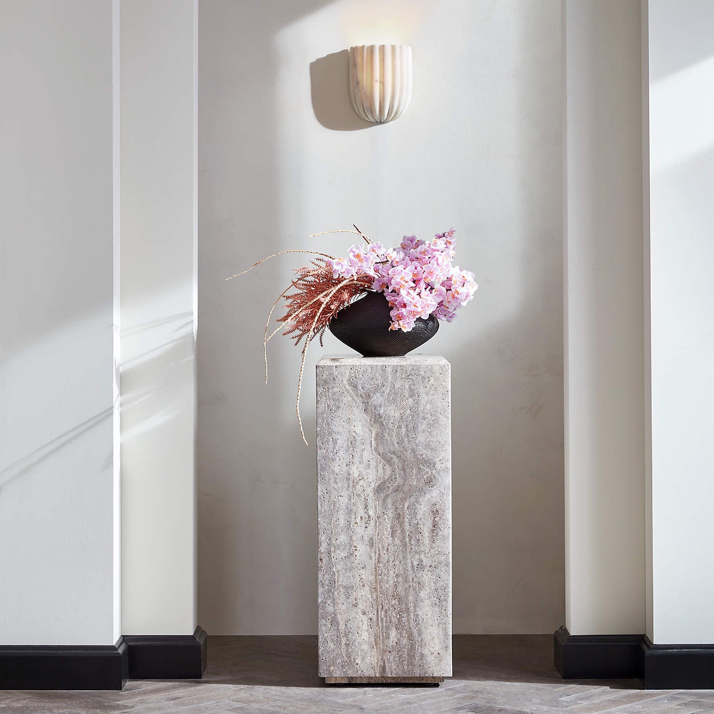 Yaris Fluted Wall Lamp
