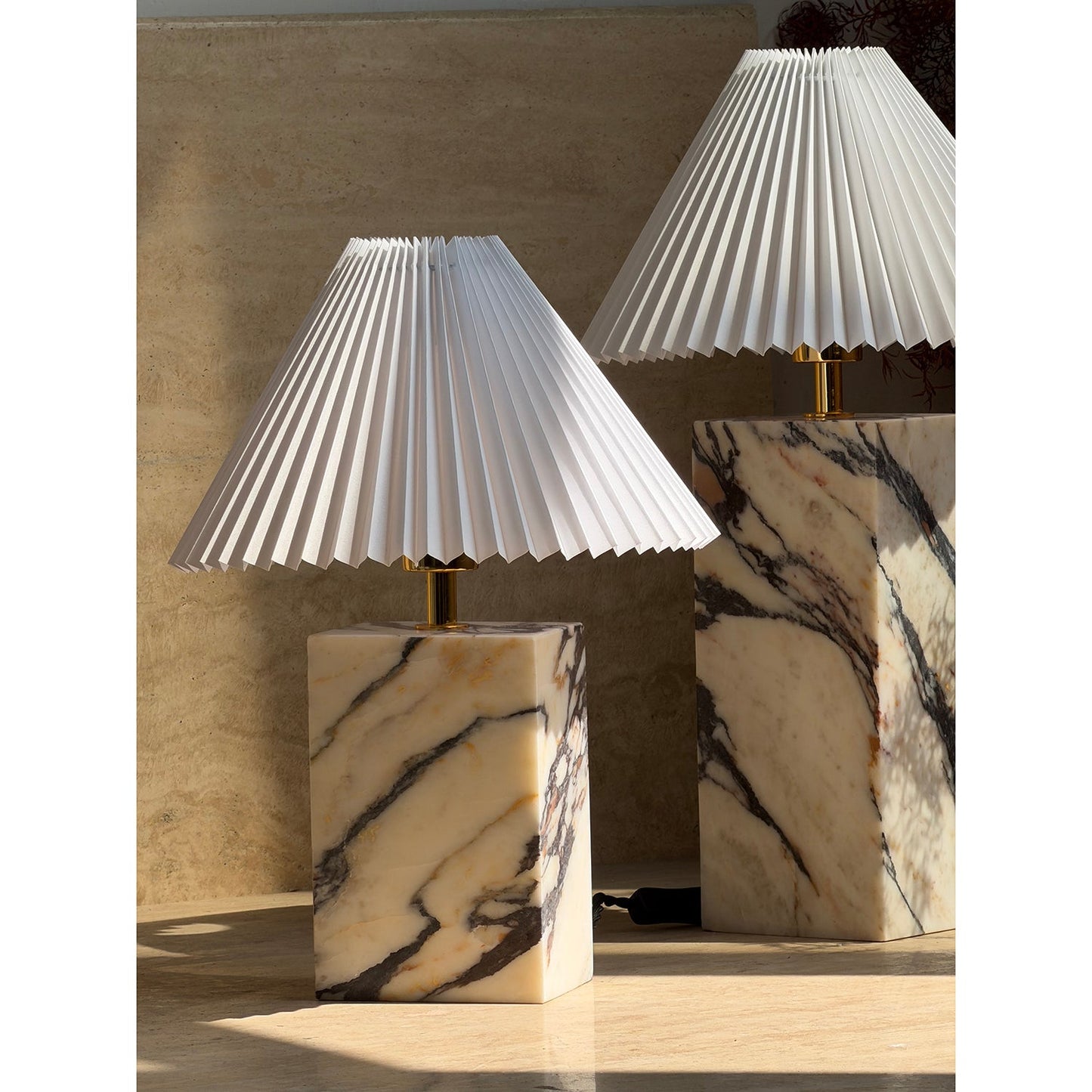 Solan Table Lamp