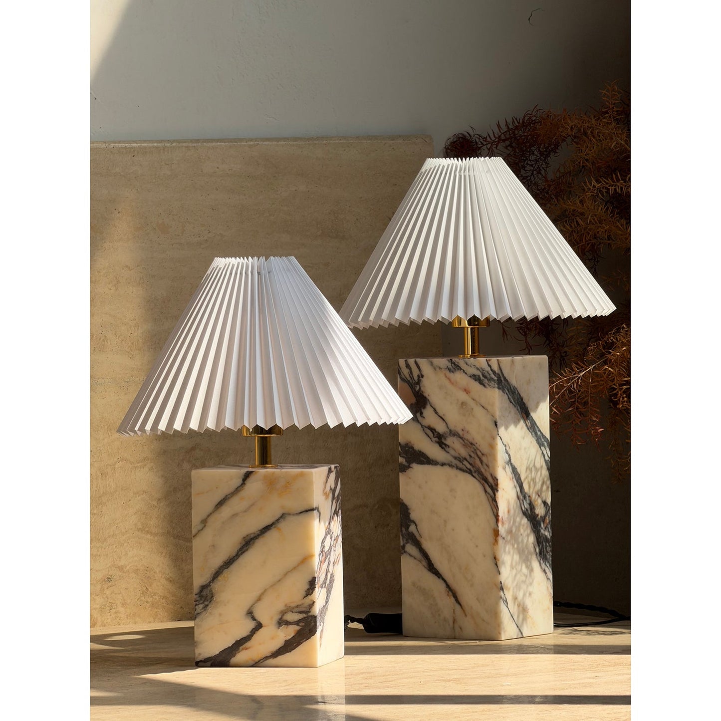 Solan Table Lamp